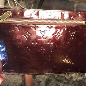 Louis Vuitton Vernis Pershing Square PM Clutch